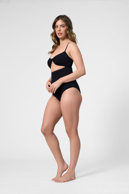 Santa Cruz One Piece - Black